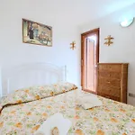 Family Sea View, Pool, Ac, Parking