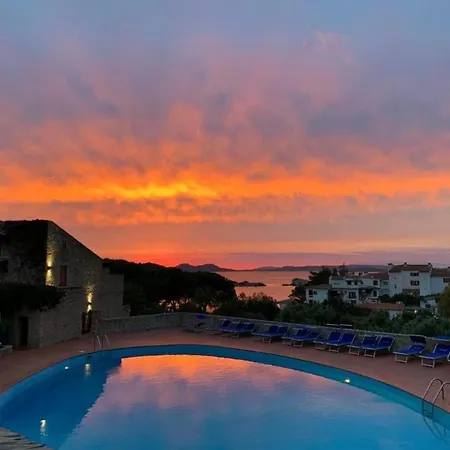 Family Sea View, Pool, Ac, Parking Apartment Baja Sardinia